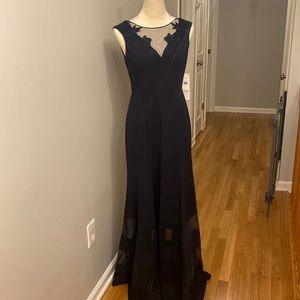 Aidan Mattox Size 4 NWT